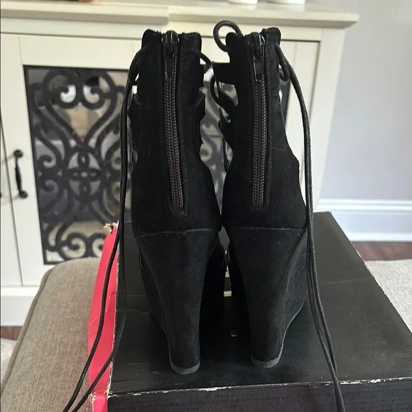 Black Lace-Up Wedge Sandals - Picture 5 of 7